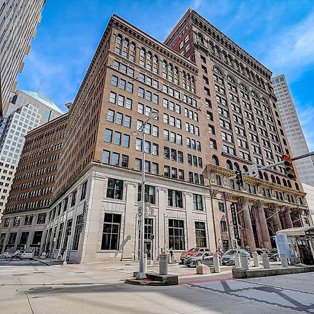 Frontdesk Lofts At 629 Euclid Downtown Cleveland Appartamento Esterno foto