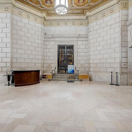 Frontdesk Lofts At 629 Euclid Downtown Cleveland Appartamento Esterno foto